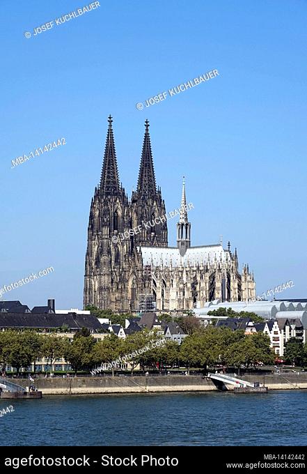 germany, north rhine-westphalia, cologne, cologne cathedral, banks of the rhine