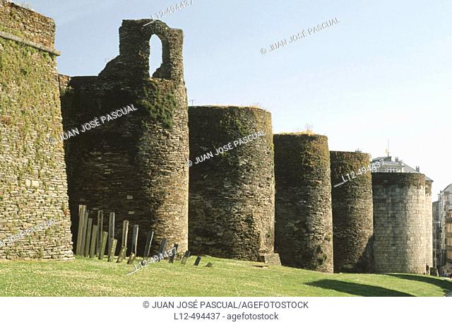 Roman wall, Lugo. Galicia, Spain