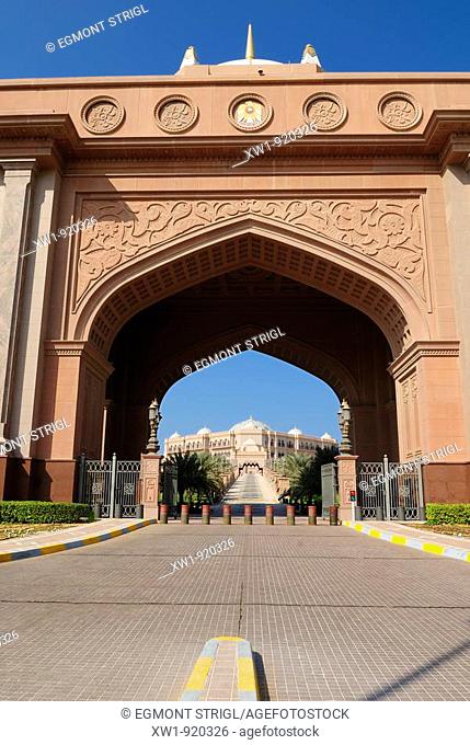 entrance gate to the Luxury Hotel Emirate Palace, Abu Dhabi, UAE, Arabia, Middle East, West Asia