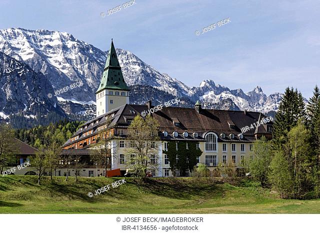Schloss Elmau castle hotel, venue of the G7 summit in 2015, Klais, Wetterstein Mountains, Werdenfelser Land, Upper Bavaria, Bavaria, Germany