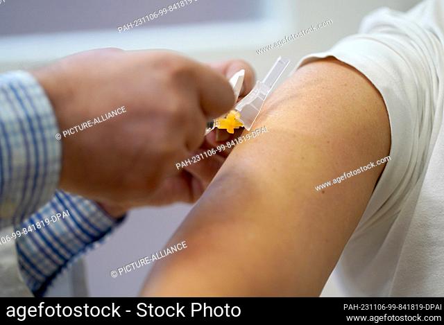 06 November 2023, Hamburg: Vaccinologist Matthias Boldt, head of the vaccination center at the Institute for Hygiene and Health