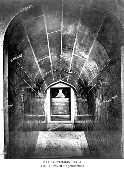 old vintage lantern slide of taj mahal interior tomb, Agra, uttar pradesh, India, Asia