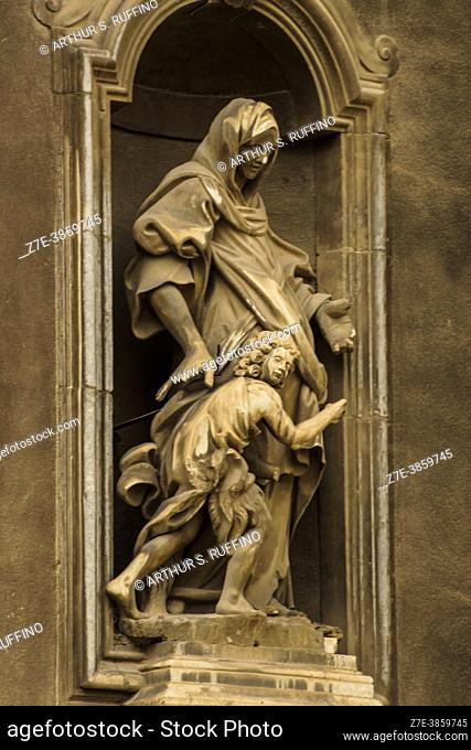 Sculptural group of St. Anne. Façade niche. St Anne's Church of Mercy (Chiesa di Sant'Anna la Misericordia). Piazza S. Anna (St. Anne's Square)