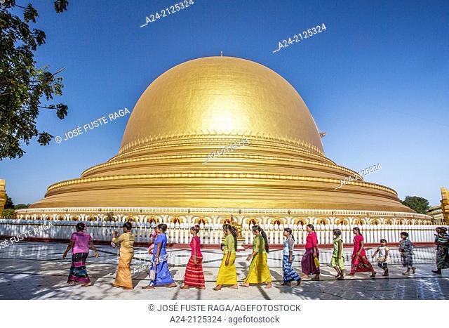 Myanmar , near Mandalay , Sagaing City, Kaung Hmu Taw Pagoda