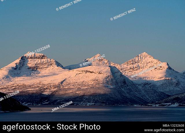 Norway, Nord-Norge, Winter, Mountain, Peaks, Sunset, Sky, Snow, Fjord, Sea