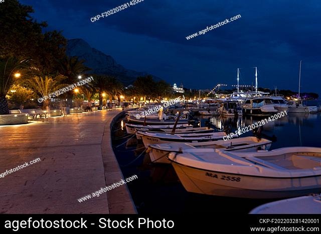 night life of Makarska town (CTK Photo/Ondrej Zaruba)