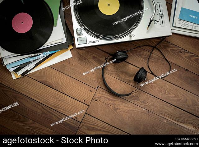 vinyl, disc record, record player