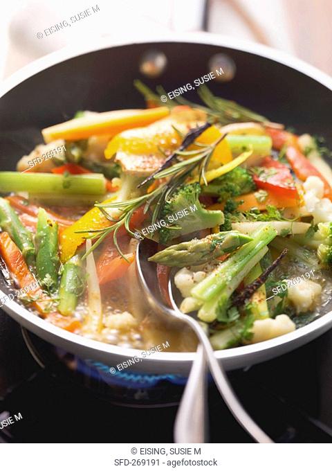 Pan-cooked mixed vegetables with rosemary