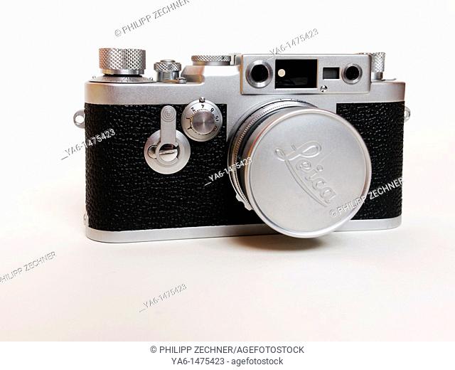 Leica III series rangefinder camera