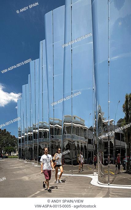 Facade perspective with passersby. Len Lye Centre, New Plymouth, New Zealand. Architect: Patttersons Associates, 2015