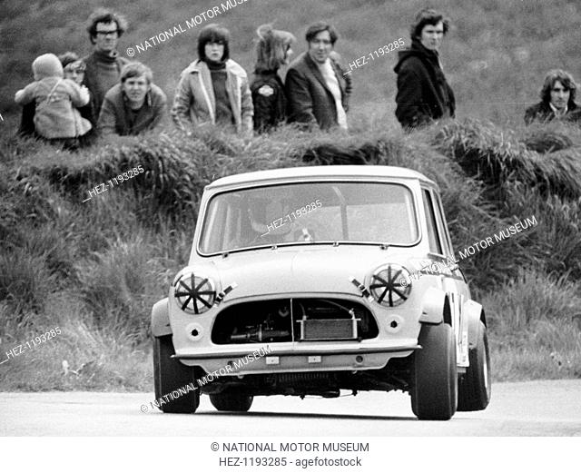 Gurston Down Hill Climb, Wiltshire, 12th May 1974. Spectators watch a Mini competing in the event