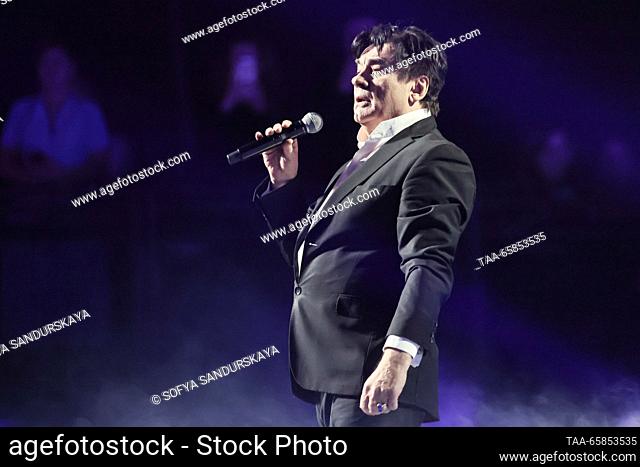 RUSSIA, MOSCOW - DECEMBER 17, 2023: Russian singer Alexander Serov performs during a New Year concert at the MTS Live Hall. Sofya Sandurskaya/TASS