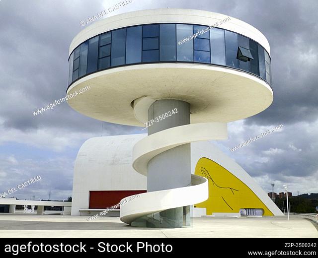 Aviles, Spain: View of Niemeyer Center in Aviles. The cultural center was designed by Brazilian architect Oscar Niemeyer, was his only work in Spain
