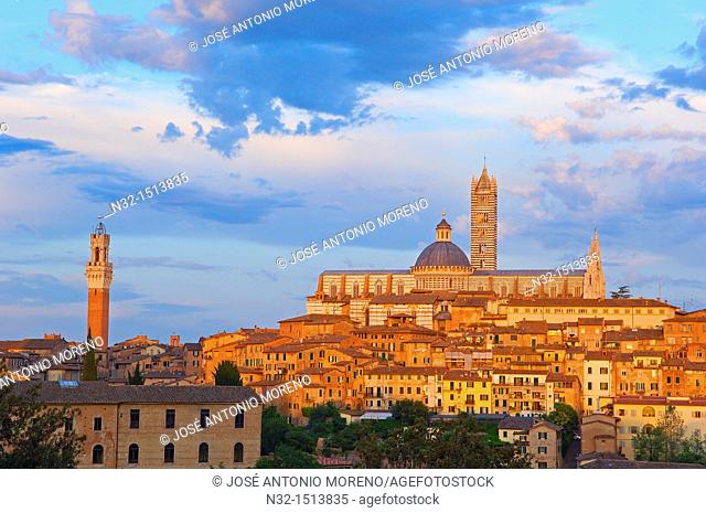 Siena, Duomo, Cathedral, Duomo Cathedral at Sunset, Torre del Mangia, Mangia Tower, UNESCO World Heritage Site, Tuscany, Italy