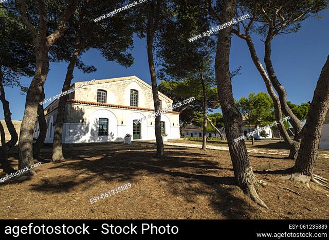 edificio de oreo, isla del Lazareto, Illa del Llatzeret, interior del puerto de Mahón, Menorca, balearic islands, Spain