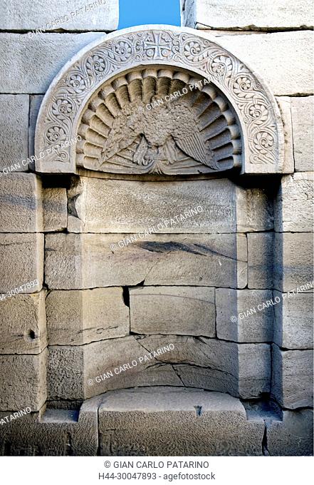 Dendera Egypt, ptolemaic temple dedicated to the goddess Hathor. Coptic sculptures