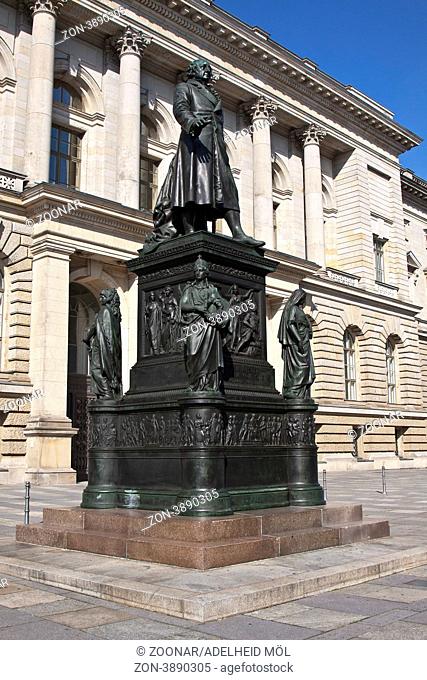 Statue Freiherr von Stein, Abgeordnetenhaus, Berlin, Deutschland, Europa Statue Freiherr von Stein, House of Representatives, Berlin, Germany
