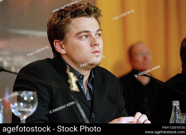 Leonardo DiCaprio at the press conference for 'The Beach' at the Berlinale 2000/50th Berlin International Film Festival in the Berlinale Palast