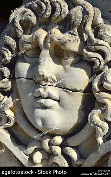greek sculpture face