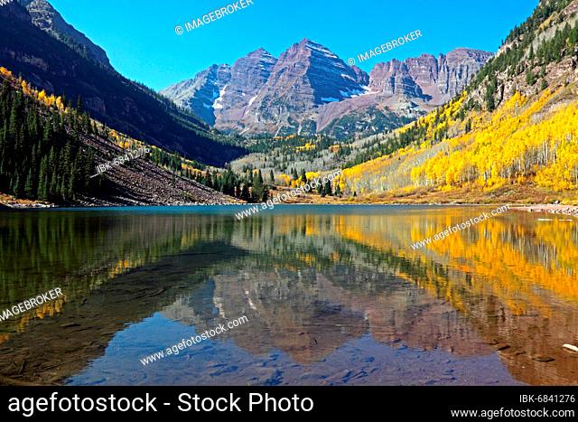 Maroon Bells and Lake, Reflection, Aspen, CO, USA, North America
