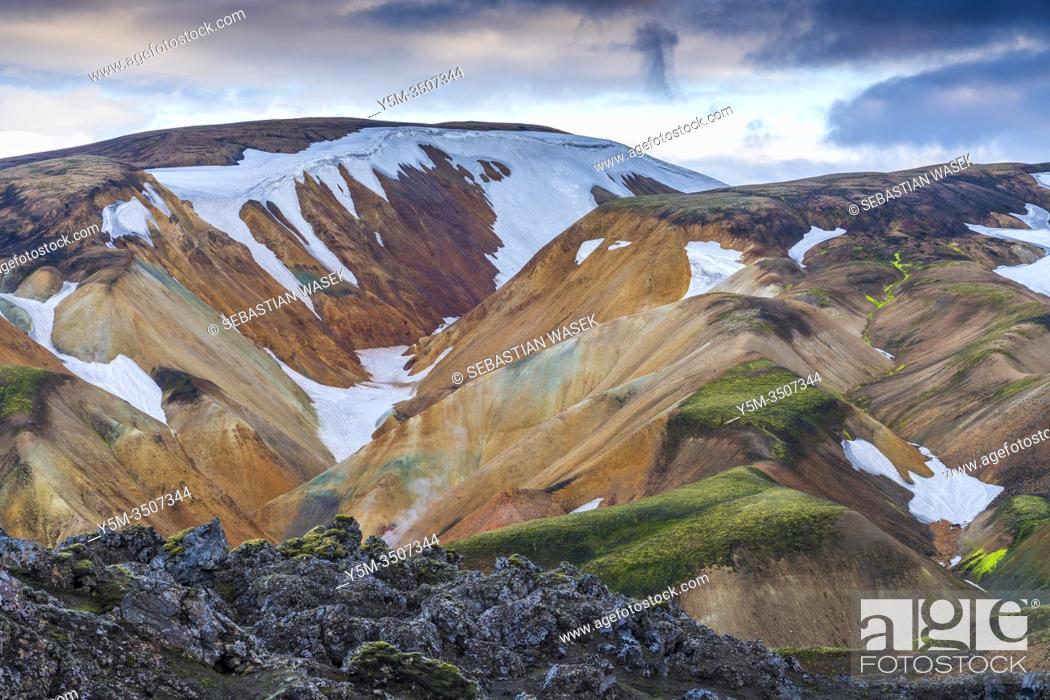 Stock Photo: Landmannalaugar, Fjallabak Nature Reserve, Highlands of Iceland, Southern Region, Iceland.
